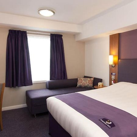 Premier Inn Edinburgh Airport - Newbridge Newbridge  Exterior foto