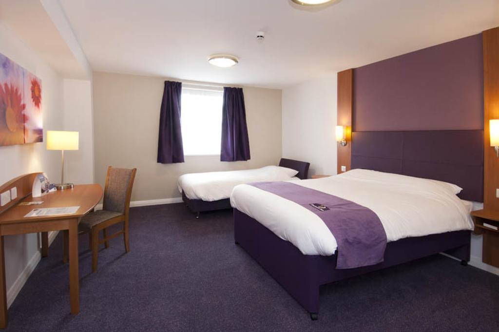 Premier Inn Edinburgh Airport - Newbridge Newbridge  Zimmer foto