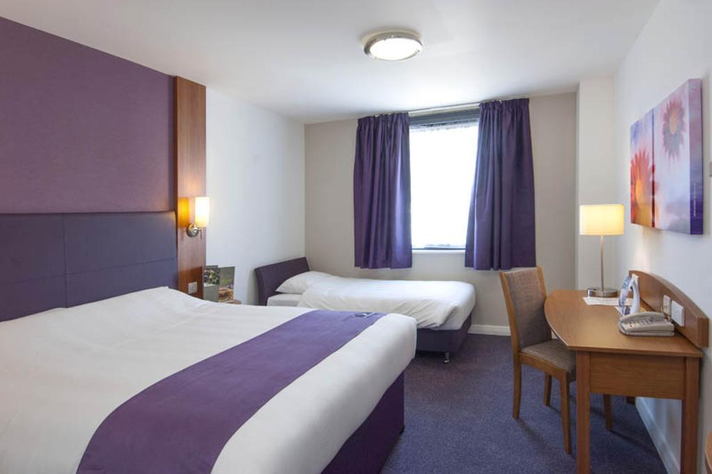 Premier Inn Edinburgh Airport - Newbridge Newbridge  Zimmer foto